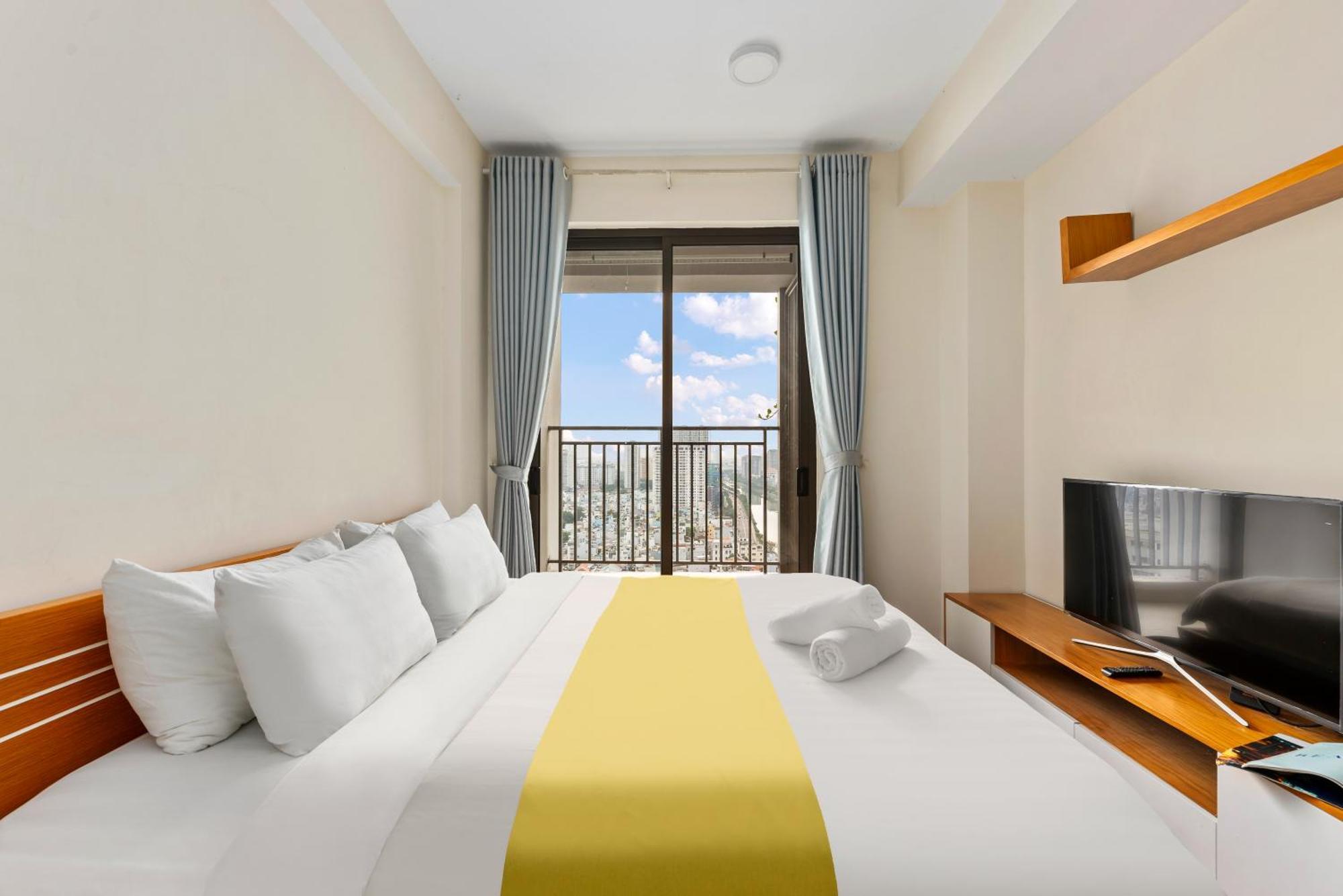 Rem Rivergate Garden Pool Signature - Free 4G Sim For 3 Nights Booking Ho Chi Minh City Exterior photo