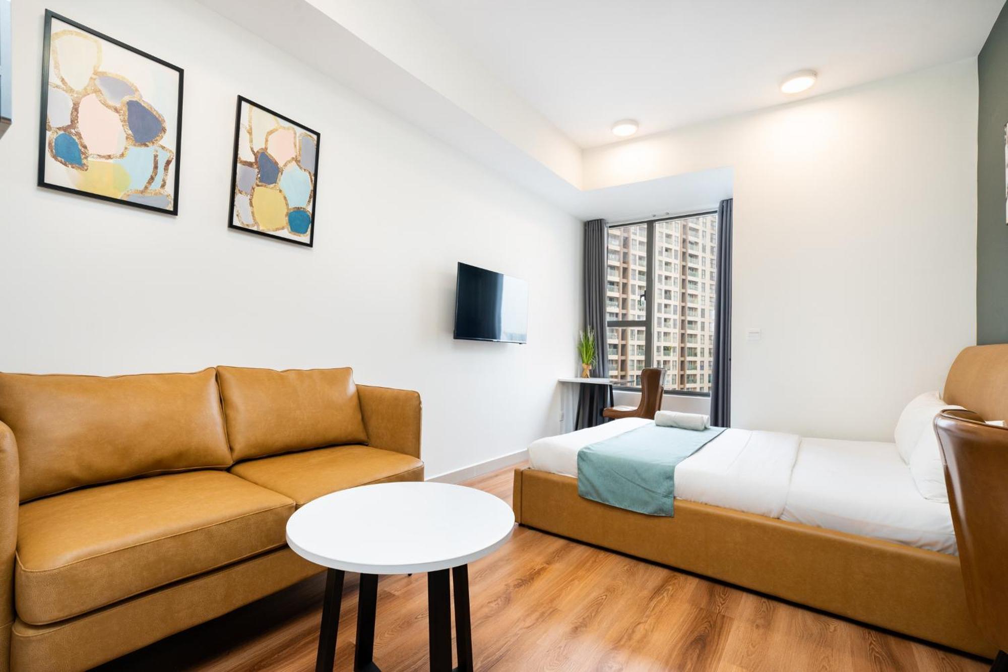 Rem Rivergate Garden Pool Signature - Free 4G Sim For 3 Nights Booking Ho Chi Minh City Exterior photo