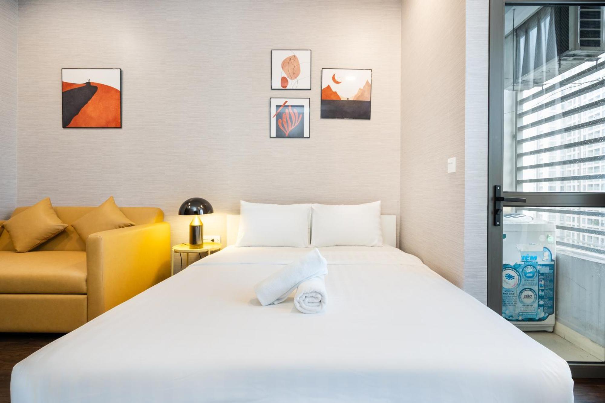 Rem Rivergate Garden Pool Signature - Free 4G Sim For 3 Nights Booking Ho Chi Minh City Exterior photo