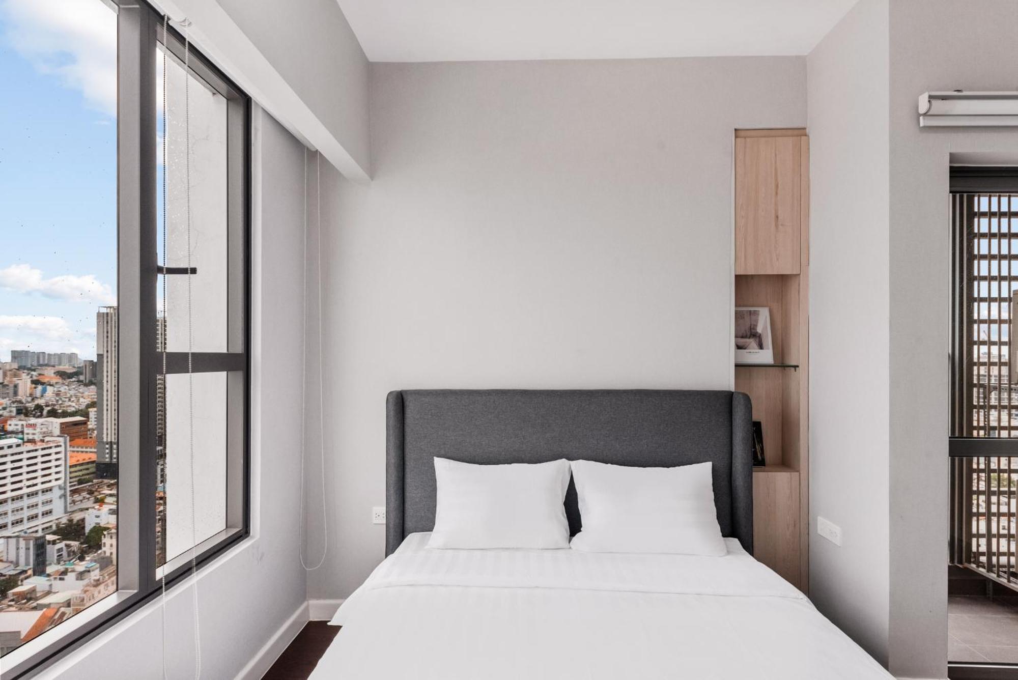 Rem Rivergate Garden Pool Signature - Free 4G Sim For 3 Nights Booking Ho Chi Minh City Exterior photo